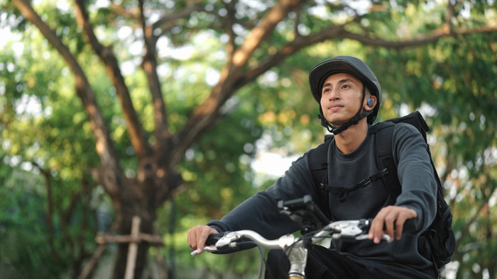 JVC HA-NP40T Blue product in use