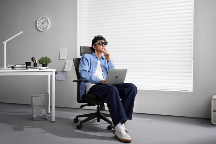 RayNeo Air 2S produkt in gebrauch