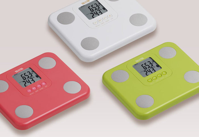 Tanita BC-730PK Rosa produkt in gebrauch