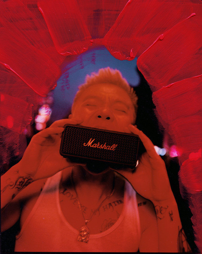 Marshall Emberton III BT Green product in use