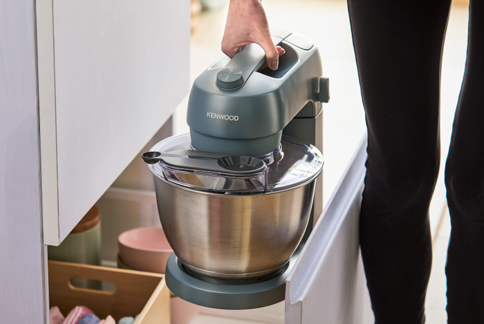 Kenwood Go KZM35GY Sturmblau produkt in gebrauch