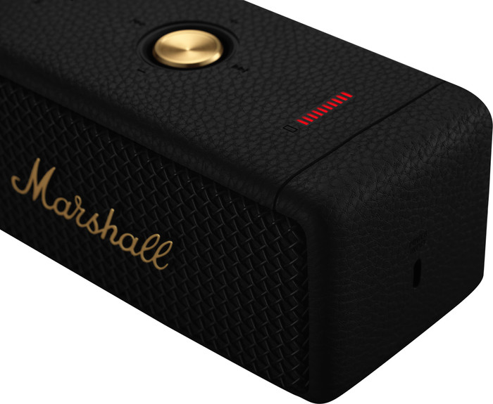 Marshall Emberton II BT Black & Brass detail