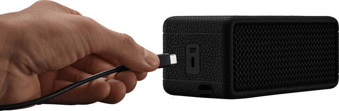 Marshall Emberton III BT Black & Brass produkt in gebrauch