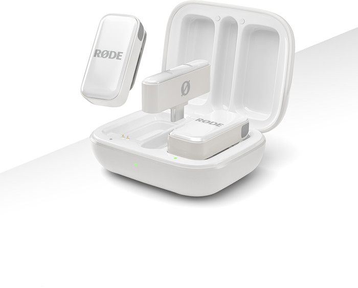 RODE Wireless Micro White USB-C inside