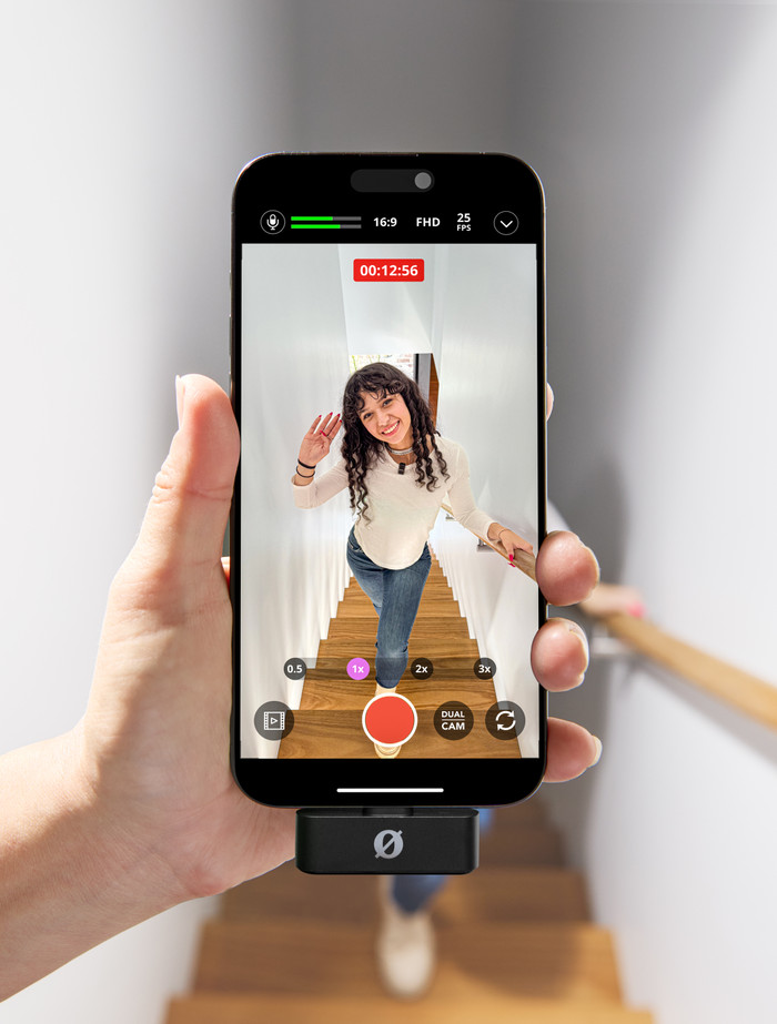 Rode Wireless Micro Schwarz Lightning produkt in gebrauch