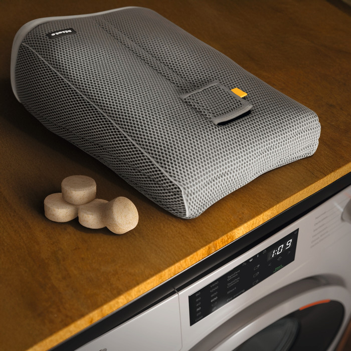 Miele SneakerWash Schuhwaschbeutel produkt in gebrauch