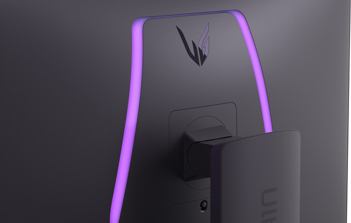 LG UltraGear OLED 32GS95UV-B detail