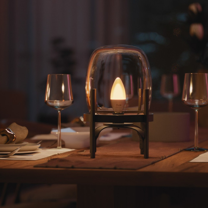 Philips Hue Candle Light White Ambiance E14 Separate Light product in use