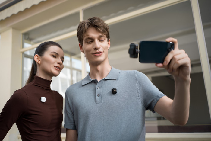 DJI Mic Mini Lightning Adapter product in use