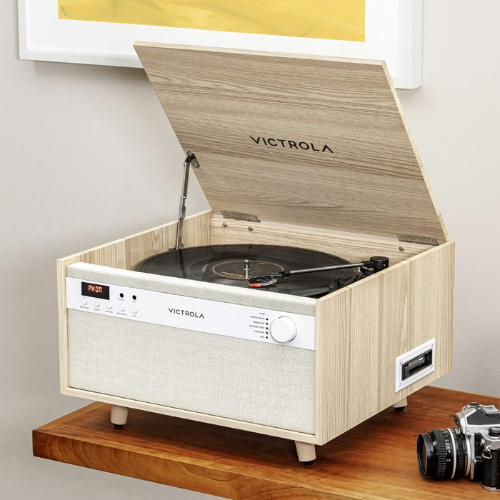 Victrola Century Hellbraun produkt in gebrauch