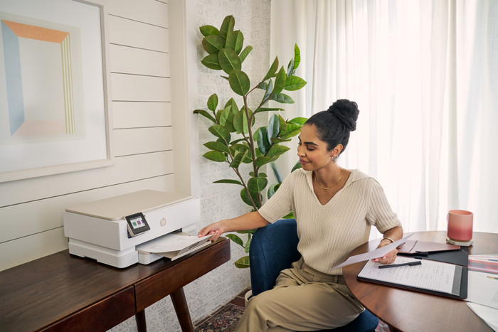 HP ENVY Photo Inspire 7224e Multifunktionsdrucker produkt in gebrauch