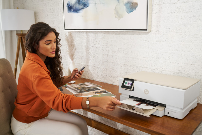 HP ENVY Photo Inspire 7224e Multifunktionsdrucker produkt in gebrauch