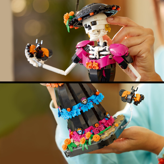 LEGO Ideas La Catrina 21372 produkt in gebrauch