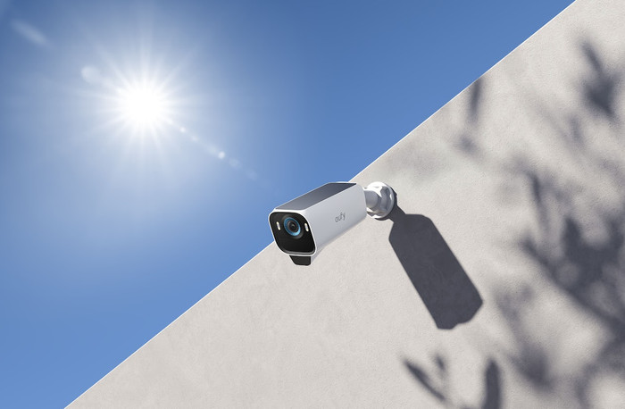 eufyCam S3 Pro 3er-Pack + Smart Display E10 produkt in gebrauch