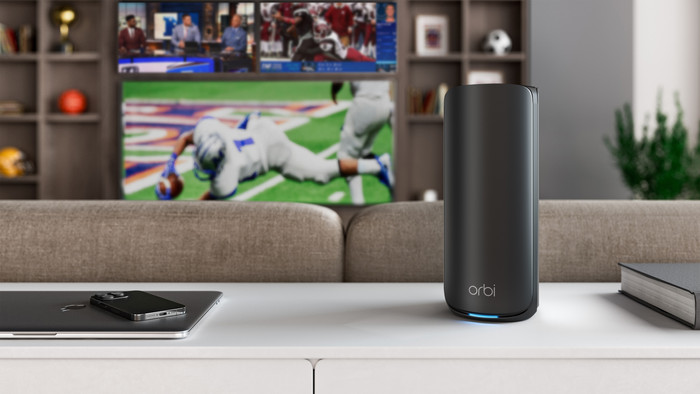 Netgear Orbi RBE870 Schwarz Erweiterung produkt in gebrauch