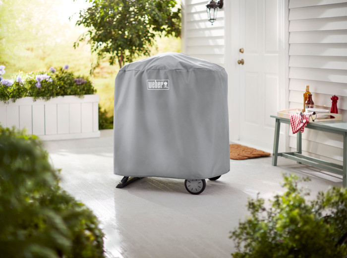 Weber Grillabdeckung Q1000/2000 produkt in gebrauch