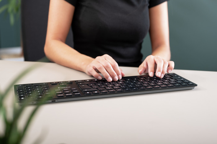 CHERRY KW 9100 SLIM Kabellose Tastatur QWERTZ Schwarz visueller lieferant