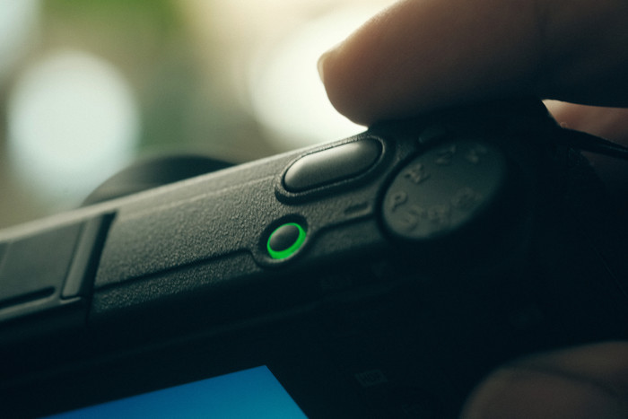 RICOH GR IIIx HDF product in use