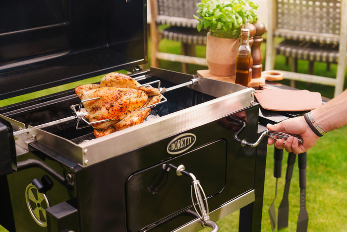 Boretti Spit Carbone product in use