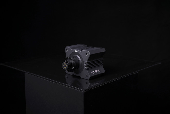 Moza R5 Set Lenkrad + Pedale zubehör