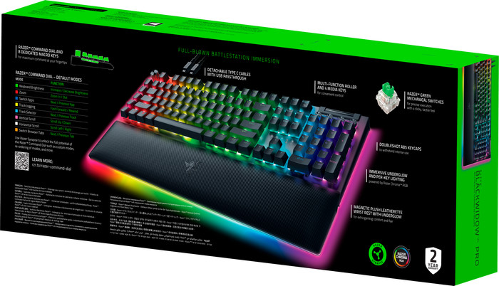 Razer BlackWidow V4 Pro Gaming Keyboard QWERTZ - Green Switch packaging