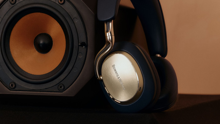 Bowers & Wilkins Px8 S2 Midnight Blue detail