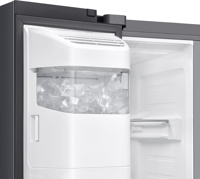 Samsung RS70F66KBFEF detail