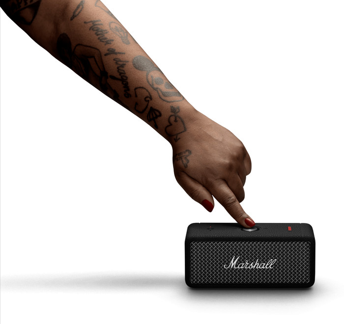 Marshall Emberton II BT Black & Steel produkt in gebrauch