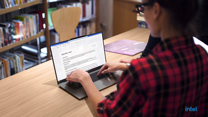 Lenovo ThinkPad X9-15 21Q60008MH Aura Edition Gen 1 QWERTY produkt in gebrauch