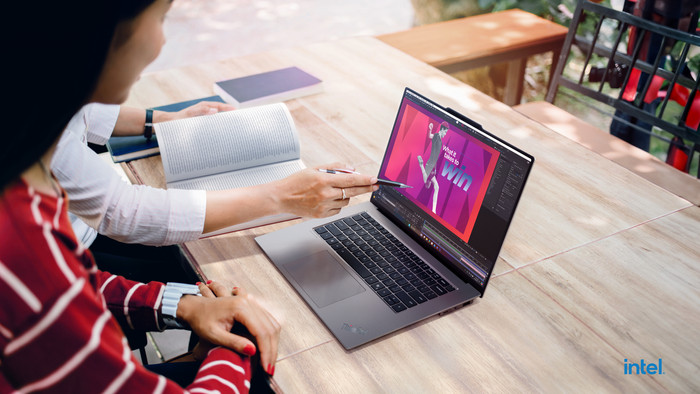 Lenovo ThinkPad X9-15 Gen 1 (Intel) Copilot+ PC - 21Q60075MH OLED QWERTY product in use