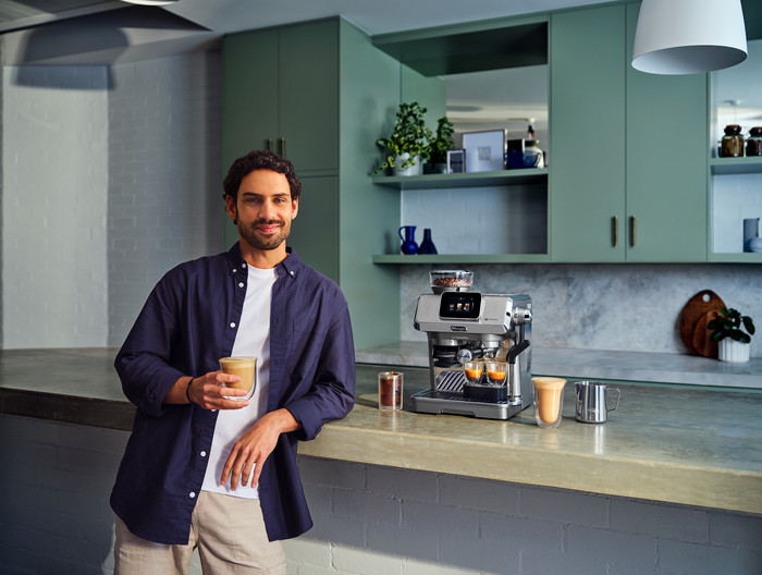 De'Longhi La Specialista Touch EC9455.M product in use