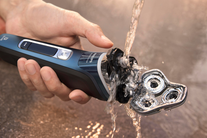 Philips Shaver i9000 Prestige XP9201/33 produkt in gebrauch