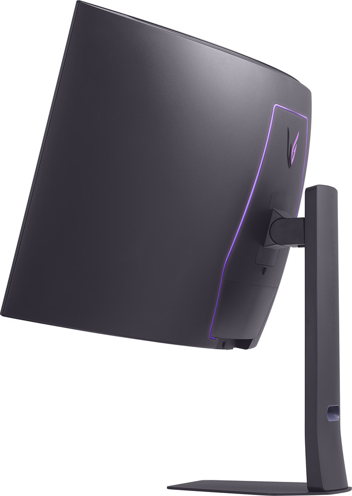 LG UltraGear OLED 45GX950A-B rechte seite