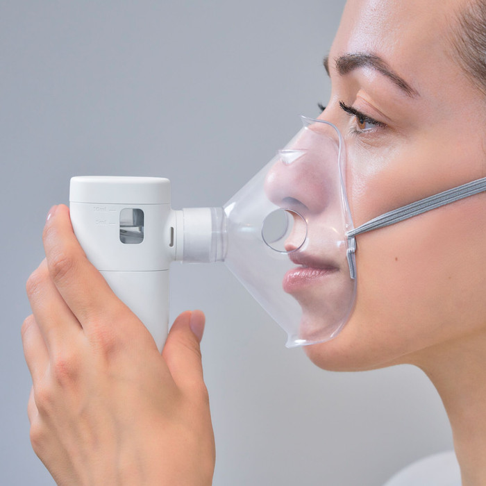 Omron MicroAIR Move NE-U300-EO produkt in gebrauch