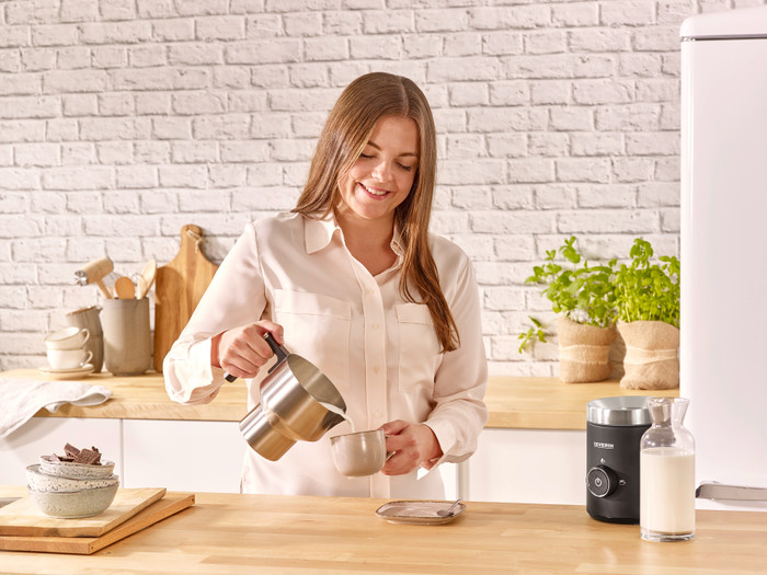 SEVERIN SM 3585 product in use