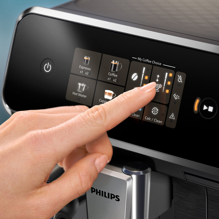 Philips 2300 EP2331/10 LatteGo product in use