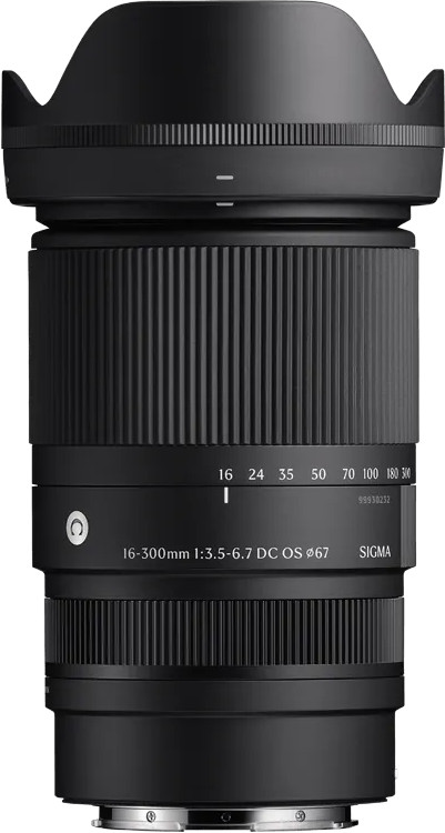 Sigma 16-300mm f/3.5-6.7 DC OS Contemporary Fujifilm X-Mount vorne