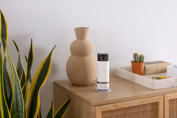 Bosch Eyes Indoor Camera 2 product in use