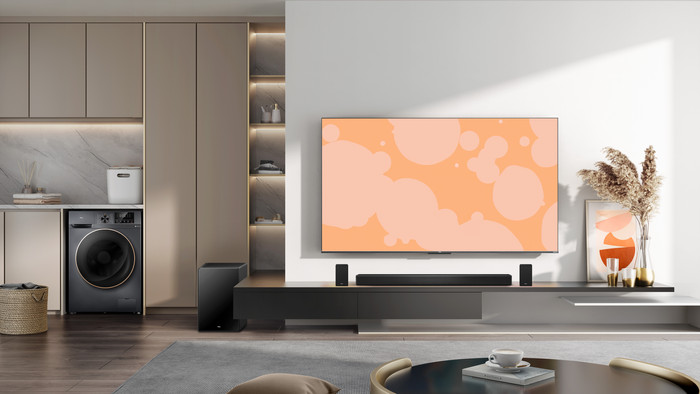 TCL 75 Zoll QD Mini-LED C71K 4K (2025) + TCL Q85H PRO produkt in gebrauch