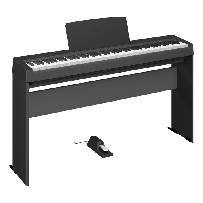 Yamaha P145BT Black product in use