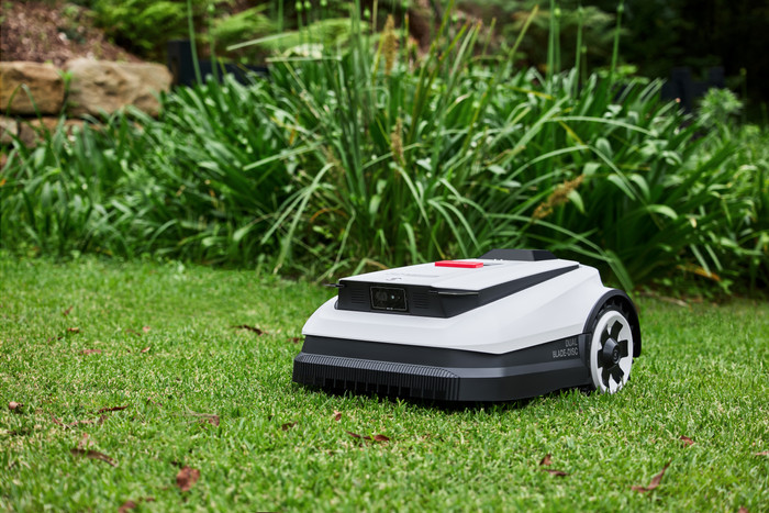 ECOVACS GOAT A1600 RTK product in use