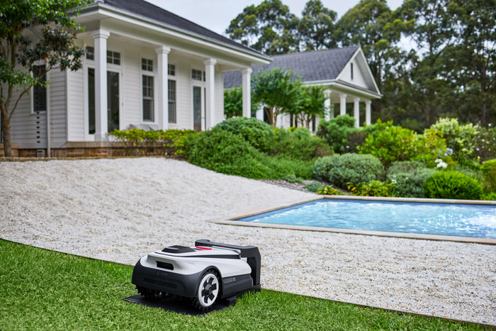 ECOVACS GOAT A1600 RTK product in use