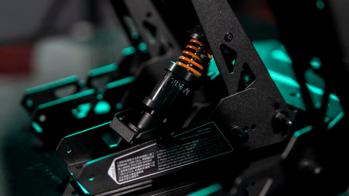 Moza SR-P Clutch Pedal produkt in gebrauch