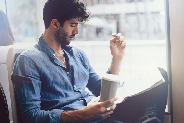 Denon AH-C500W Schwarz produkt in gebrauch