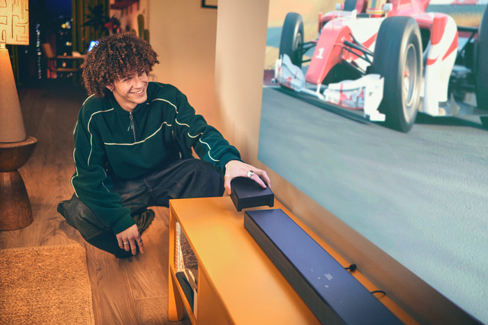 JBL Bar 800 M2 Schwarz produkt in gebrauch