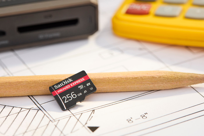 SanDisk microSD Express Card 128GB 480MB/s product in use