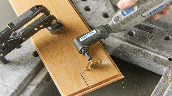 Dremel 8240 - 5 12 V produkt in gebrauch