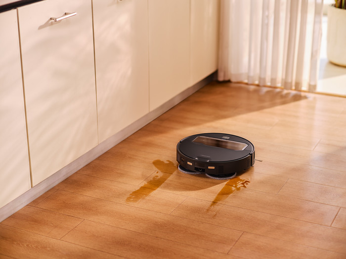 Roborock Saros Z70 R&D Black produkt in gebrauch