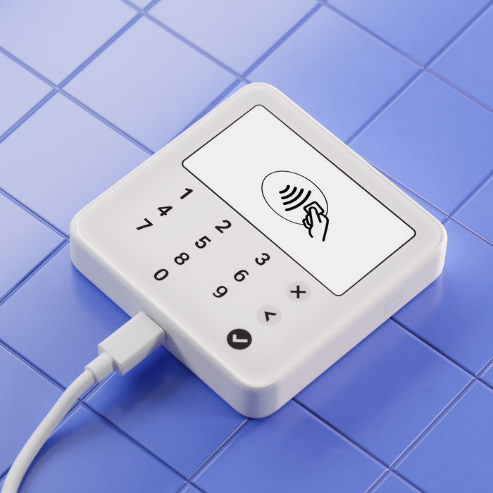 SumUp Solo Lite Contactless Card Reader product in use