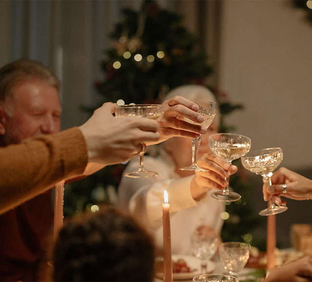 TP-Link Tapo L535E - White and Colored Light - E27 product in use